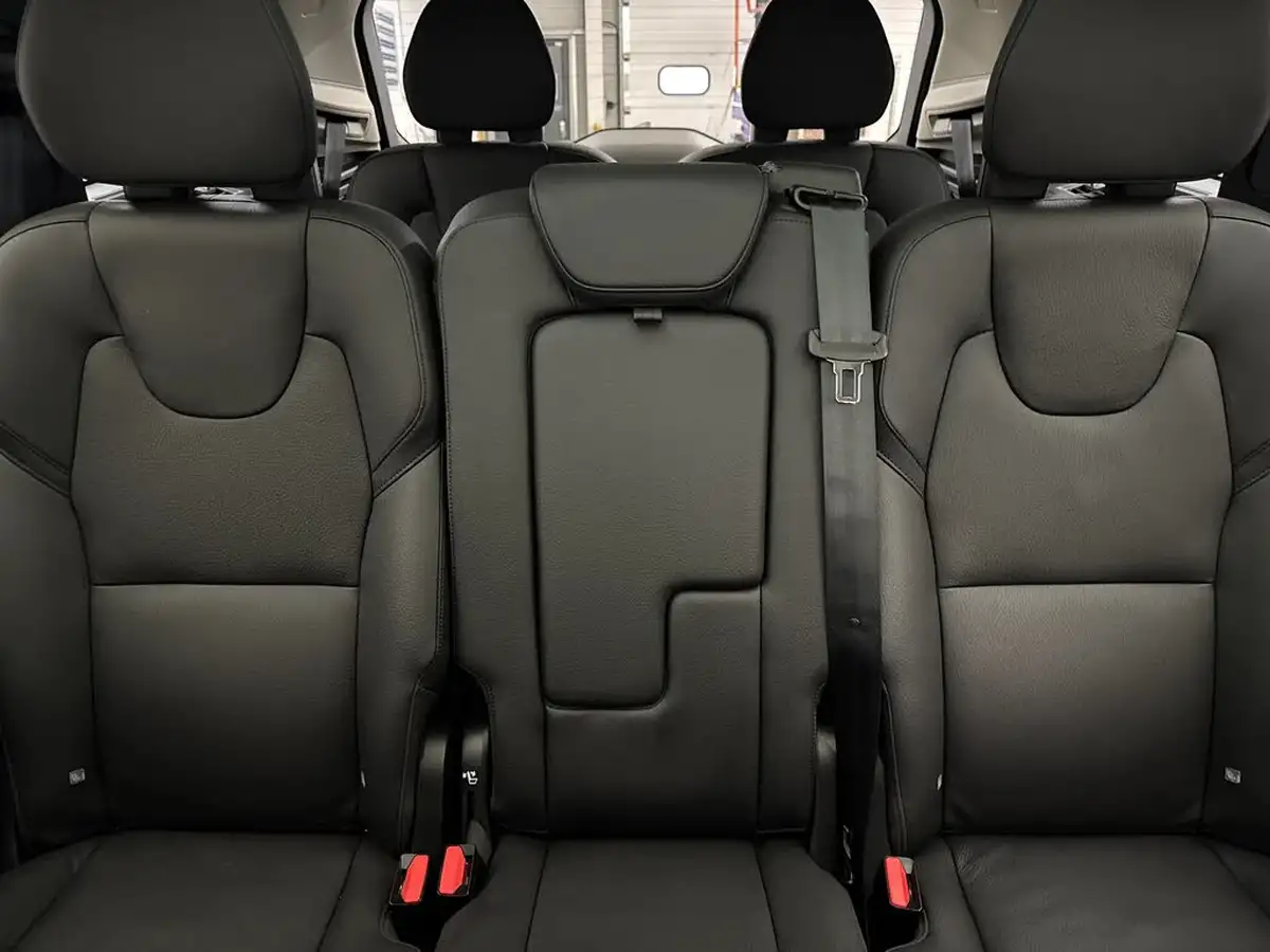 2024-volvo-xc90-20-b5-r-design-big-25