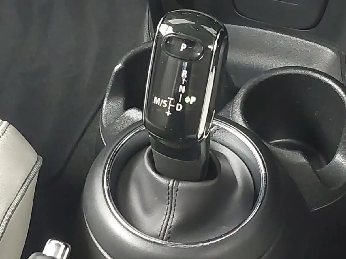 2019-mini-cooper-15-cooper-exclusive-134bhp-hatchback-3d-auto-big-9