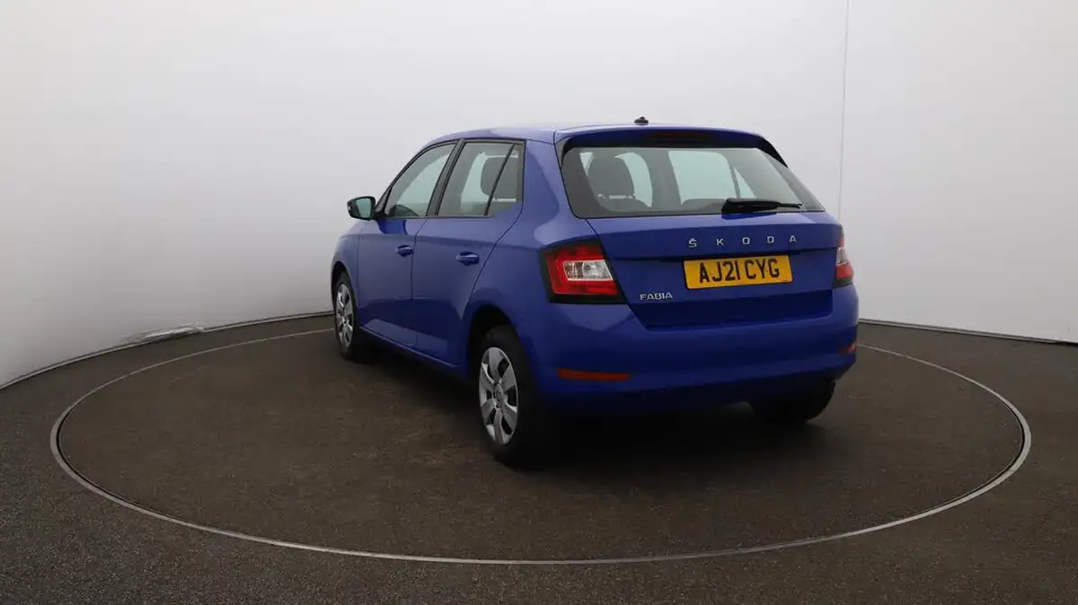 2021-skoda-fabia-10-tsi-95ps-hatchback-dsg-big-57