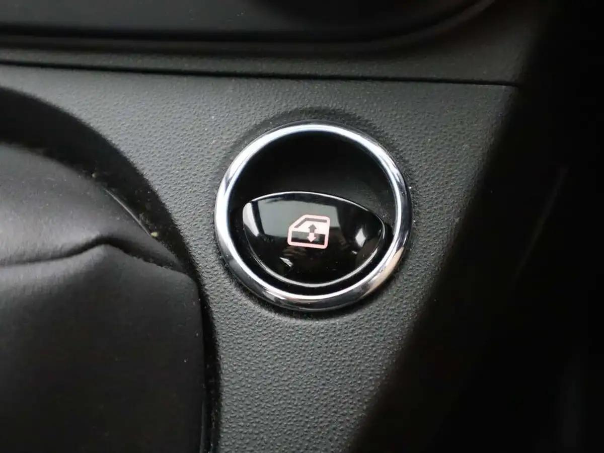 2020-fiat-500-10-lounge-big-31