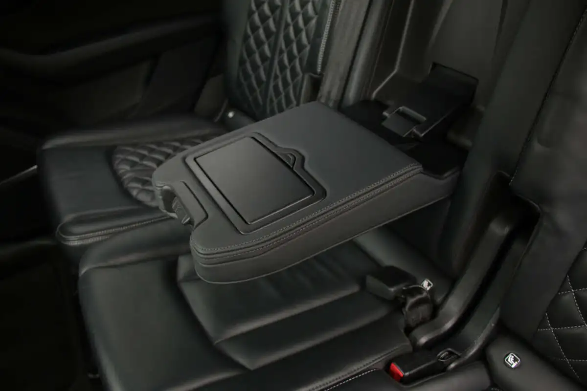 2022-audi-sq7-40-tfsi-black-edition-big-51