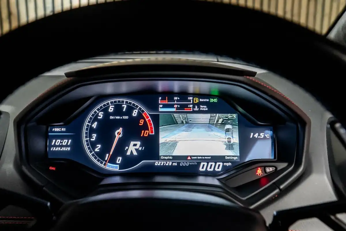 2016-lamborghini-huracan-52-lp-610-4-4wd-coupe-big-26