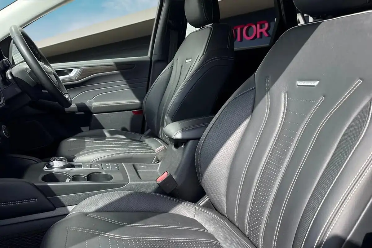 2022-ford-kuga-25t-vignale-190ps-fhev-big-14