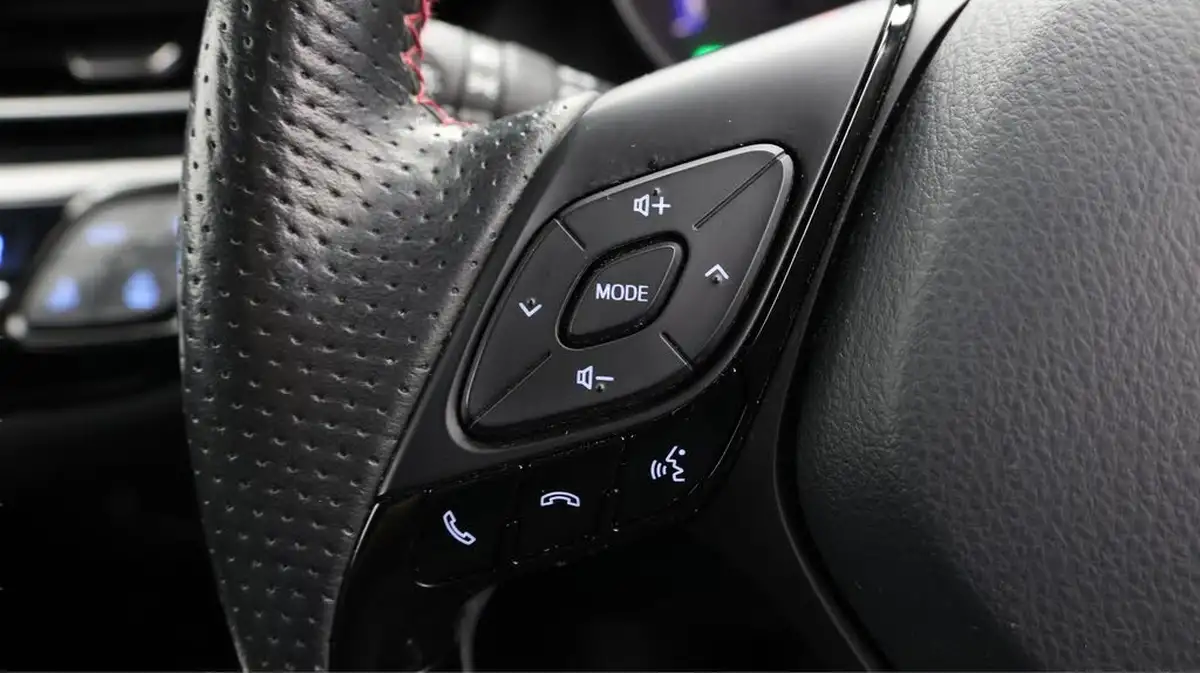 2022-toyota-c-hr-18-vvt-i-gr-sport-big-22