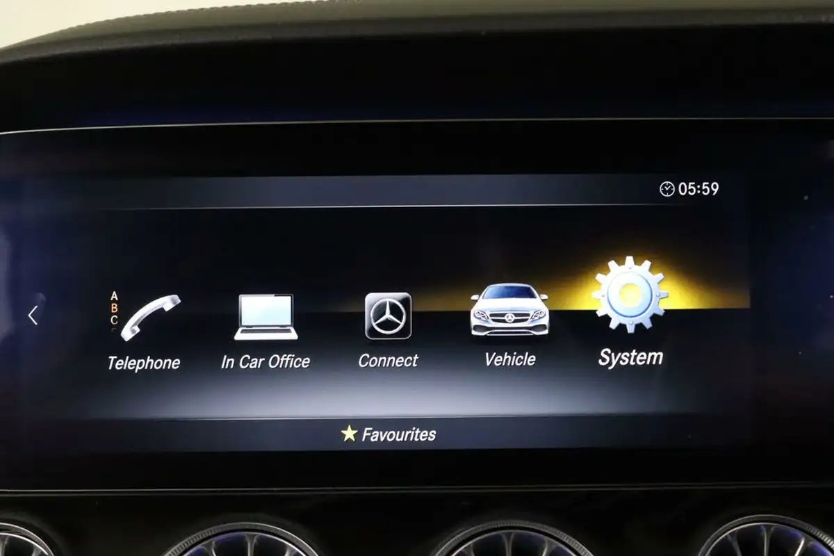 2020-mercedes-benz-e-class-20d-e300d-amg-line-premium-cabriolet-big-40