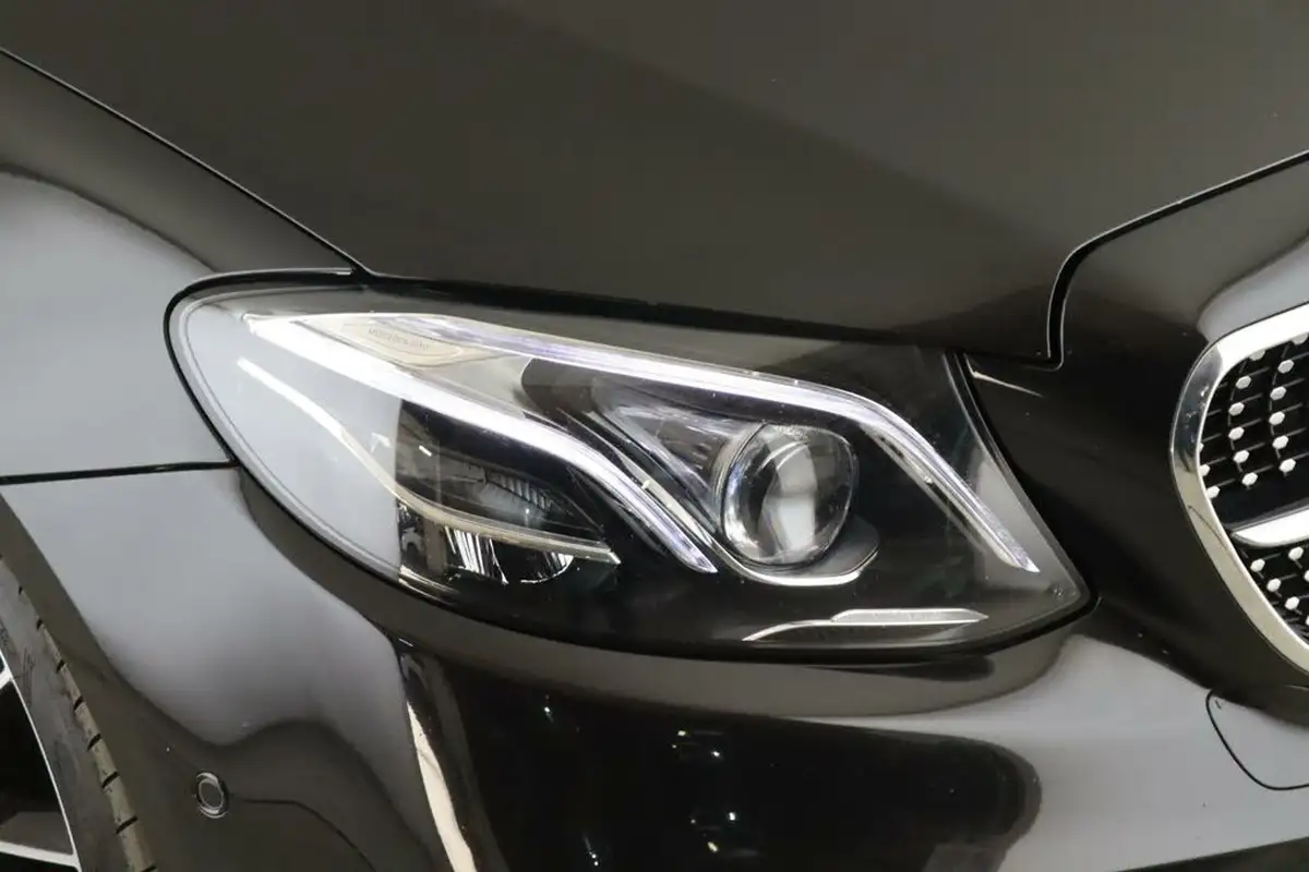 2020-mercedes-benz-e-class-20d-e300d-amg-line-premium-cabriolet-big-16
