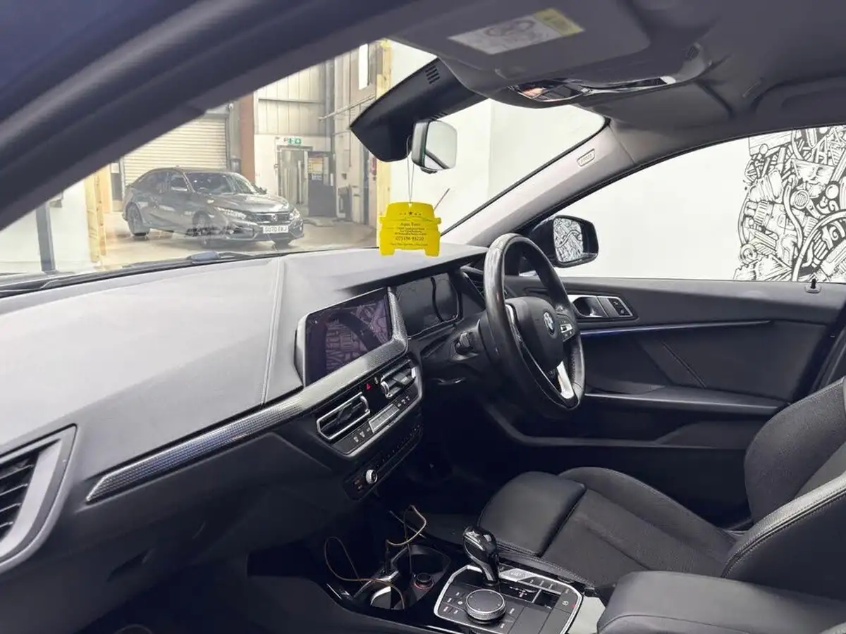 2020-bmw-1-series-15td-116d-sport-dct-big-11