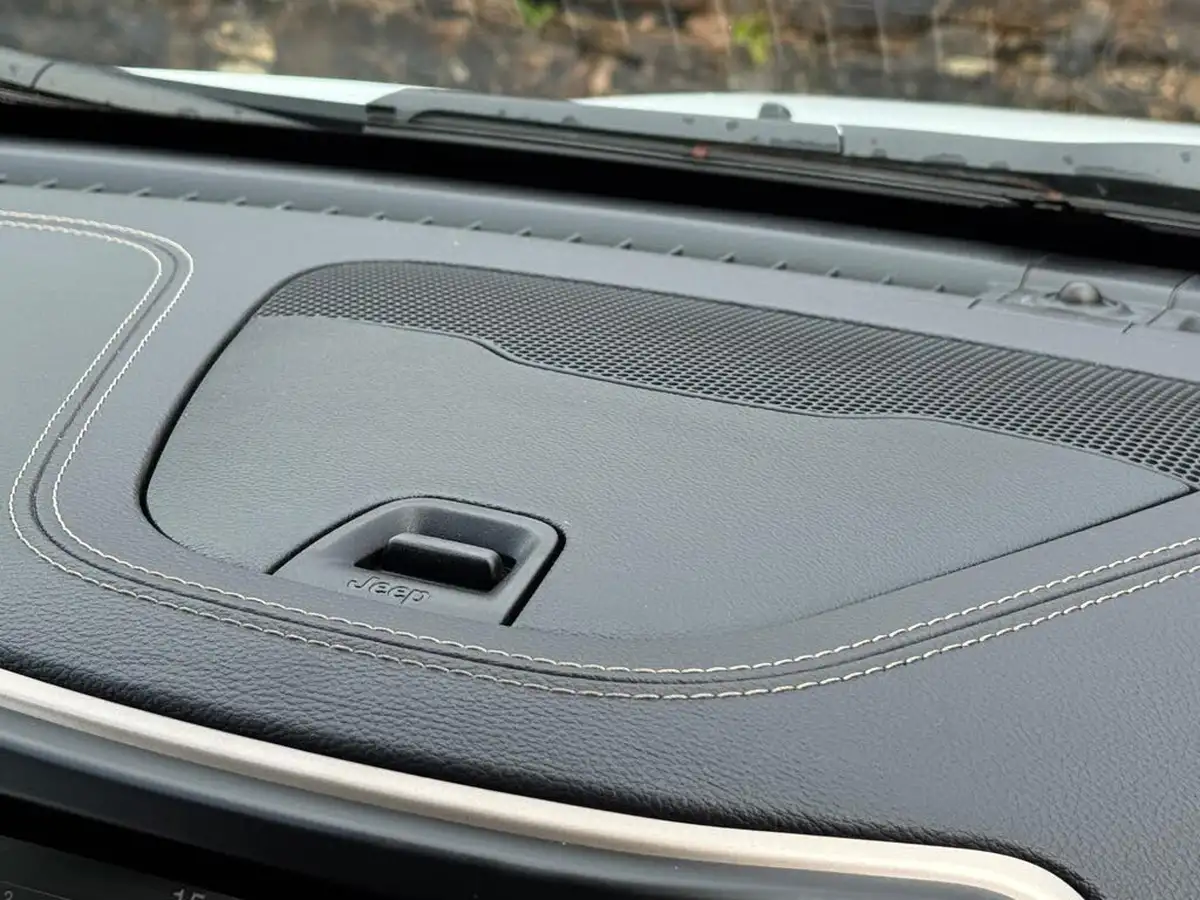 2016-jeep-cherokee-22multijet-ii-limited-ss-big-27