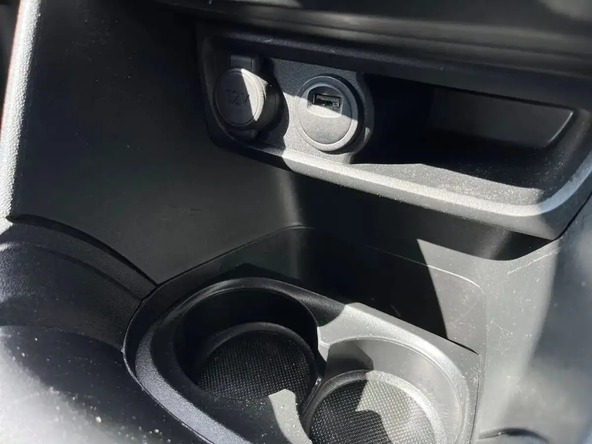 2019-peugeot-208-12-puretech-signature-big-39