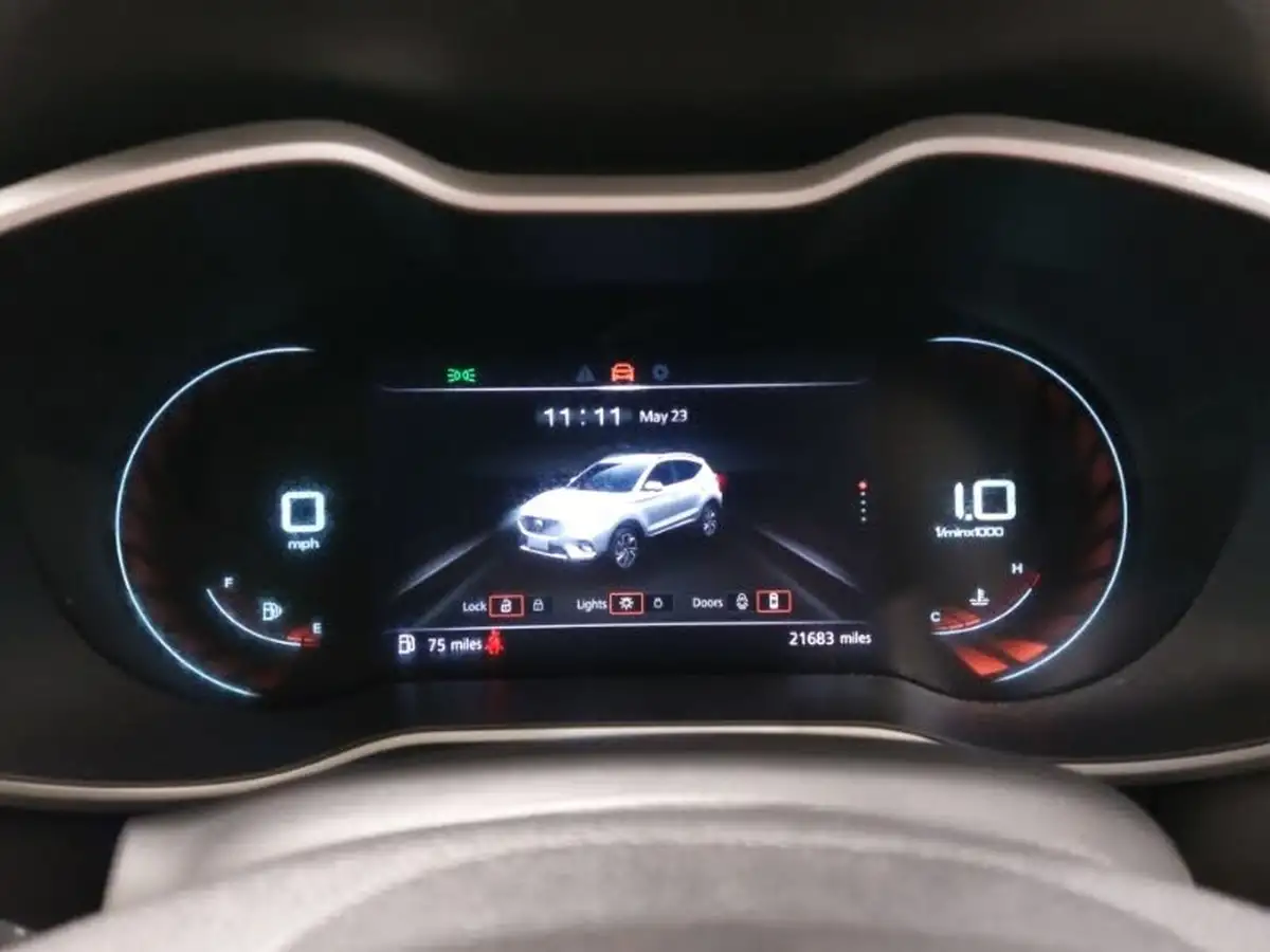 2023-mg-zs-suv-10t-gdi-exclusive-big-16