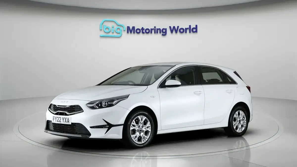 2021-kia-ceed-10-t-gdi-2-hatchback-big-2