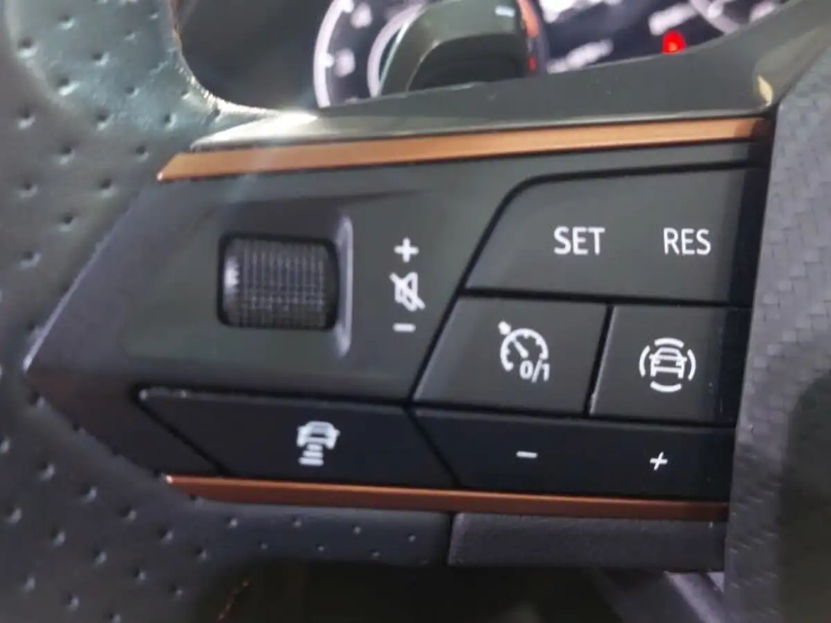 2022-cupra-formentor-20-tsi-vz1-big-13