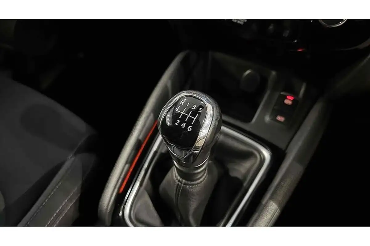 2020-nissan-qashqai-13-dig-t-n-connecta-140ps-big-44