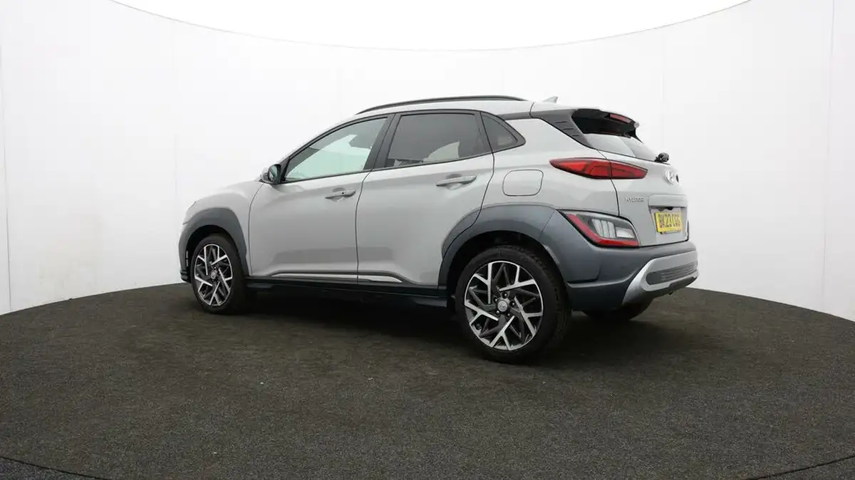 2023-hyundai-kona-16-gdi-premium-big-76