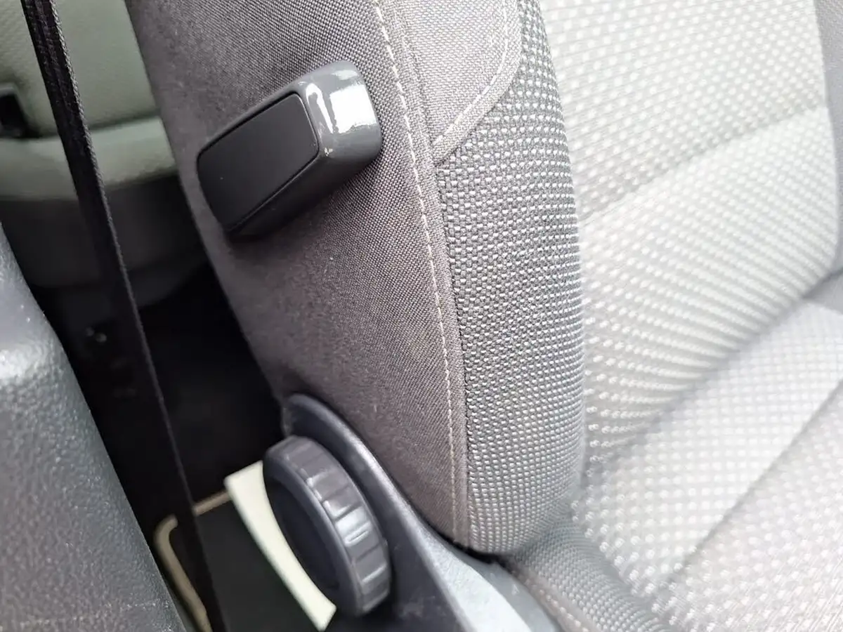 2018-volkswagen-touran-16tdi-se-family-big-24
