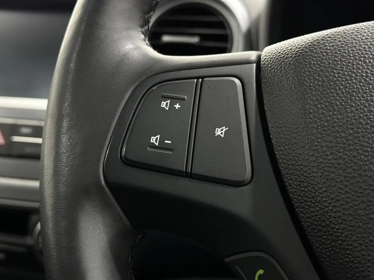 2018-hyundai-i10-12-premium-se-auto-big-12
