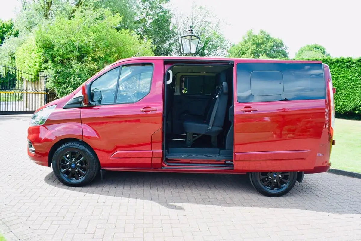2022-ford-transit-custom-20tdci-300-l1h1-limited-130pseu6dt-double-cab-in-van-big-2