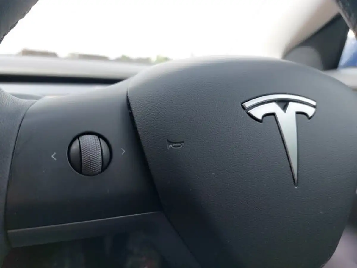 2021-tesla-model-3-e-standard-plus-big-14