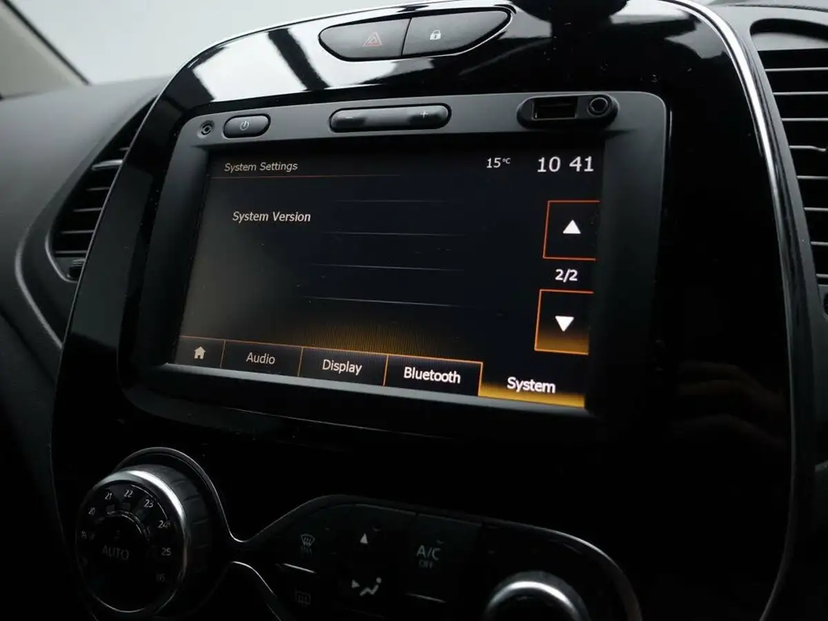 2017-renault-captur-09-tce-dynamique-nav-big-23