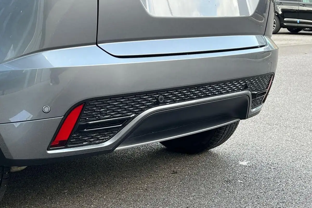 2024-jaguar-e-pace-20-d200-r-dynamic-se-black-big-14