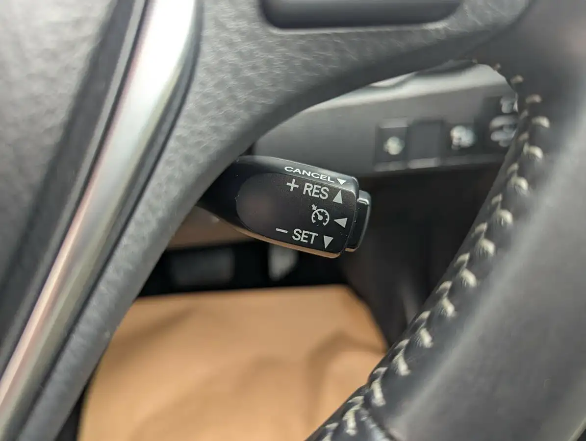 2017-toyota-auris-18-vvt-i-hsd-business-edition-tss-hatchback-big-18