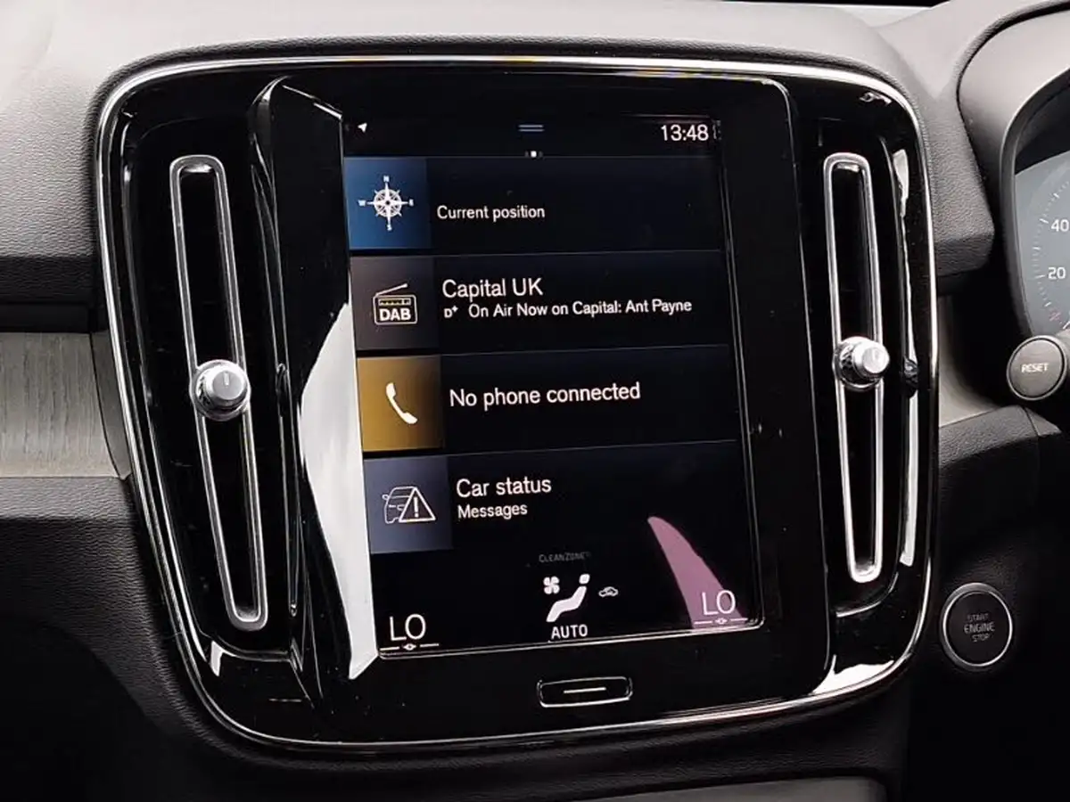 2021-volvo-xc40-15-t3-inscription-163bhp-geartronic-big-9