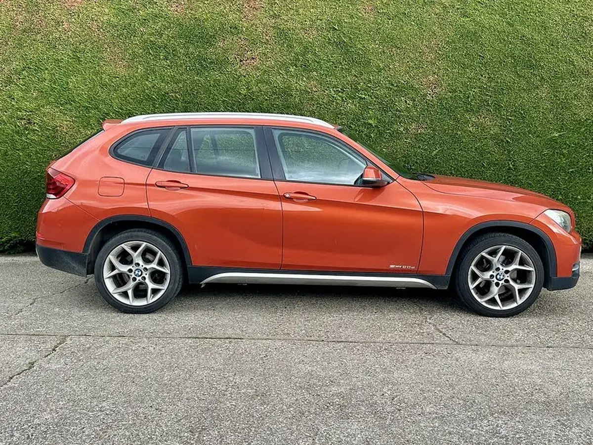 2013-bmw-x1-20td-sdrive20d-xline-big-2
