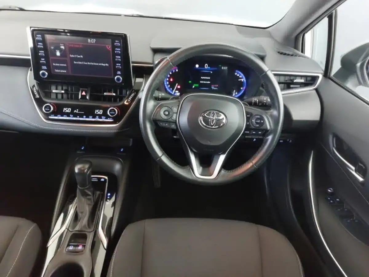 2022-toyota-corolla-20-vvt-i-icon-193bhp-hatchback-big-6