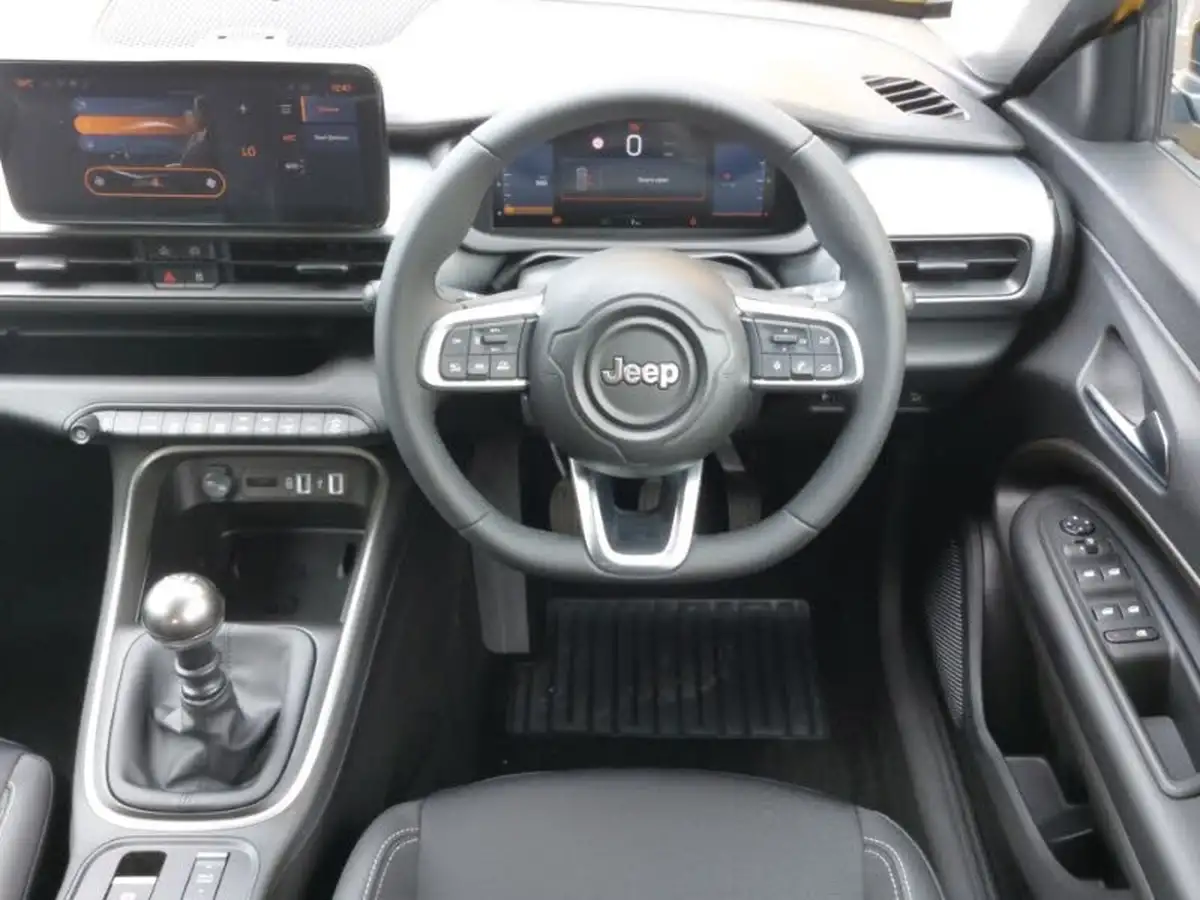 2025-jeep-avenger-12-gse-summit-big-6