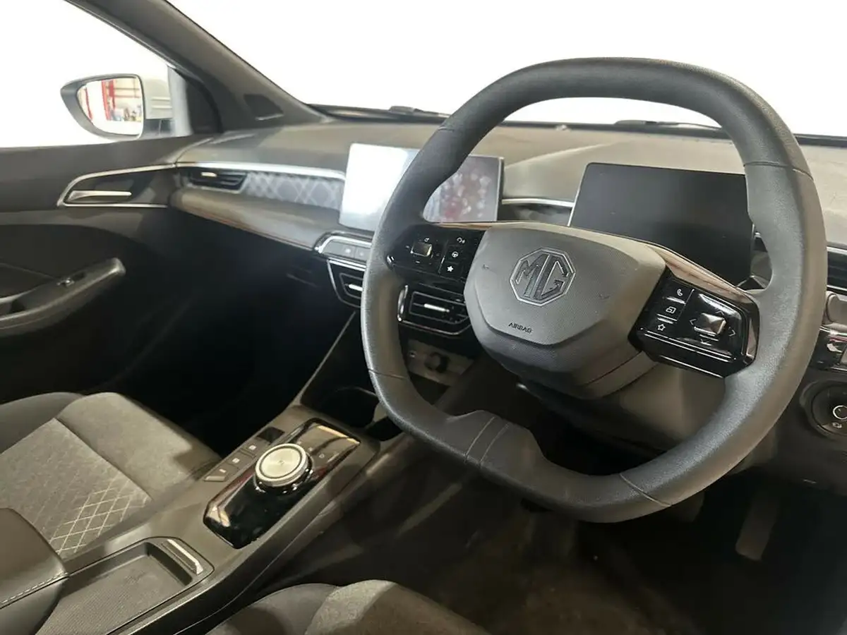 2025-mg-mg3-15-se-194ps-hev-1498cc-auto-big-7
