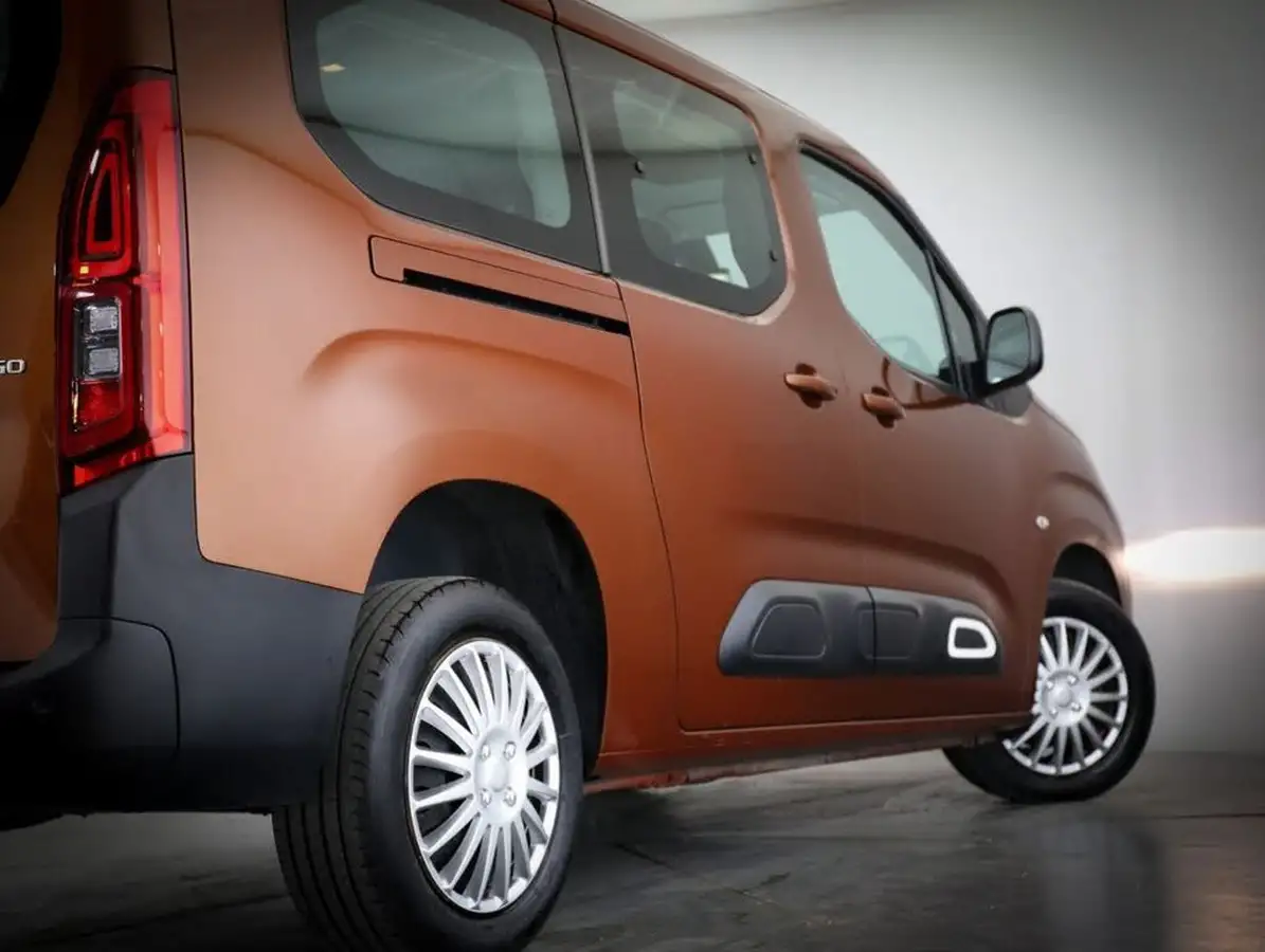 2022-citroen-berlingo-15bluehdi-feel-xl-size-100ps-big-8