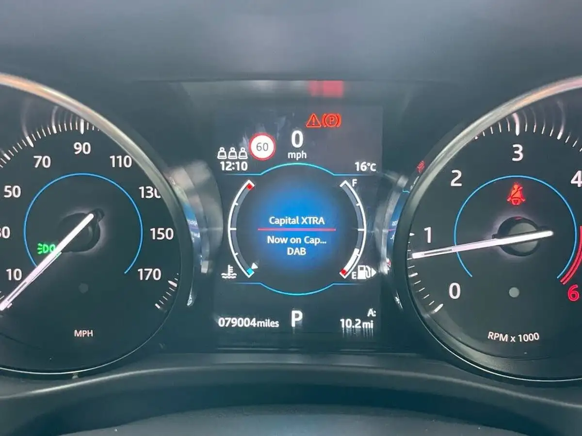 2019-jaguar-f-pace-20-i4d-r-sport-180ps-ss-auto-big-36
