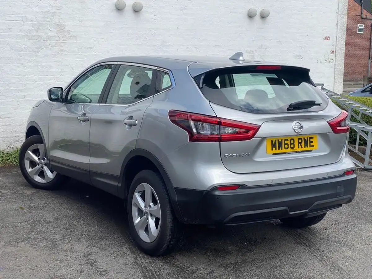 2018-nissan-qashqai-15dci-acenta-premium-heat-pack-big-9