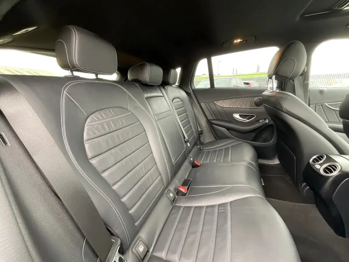 2022-mercedes-benz-eqc-e-eqc-400-amg-line-premium-plus-big-8