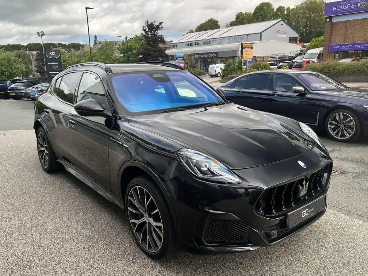 2023-maserati-grecale-30-trofeo-big-7