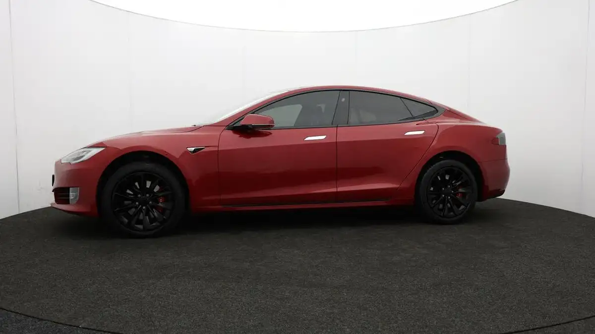 2018-tesla-model-s-e-100d-big-56