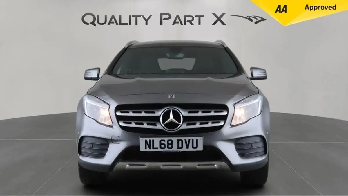 2018-mercedes-benz-gla-class-16-gla-200-amg-line-156ps-executive-big-1