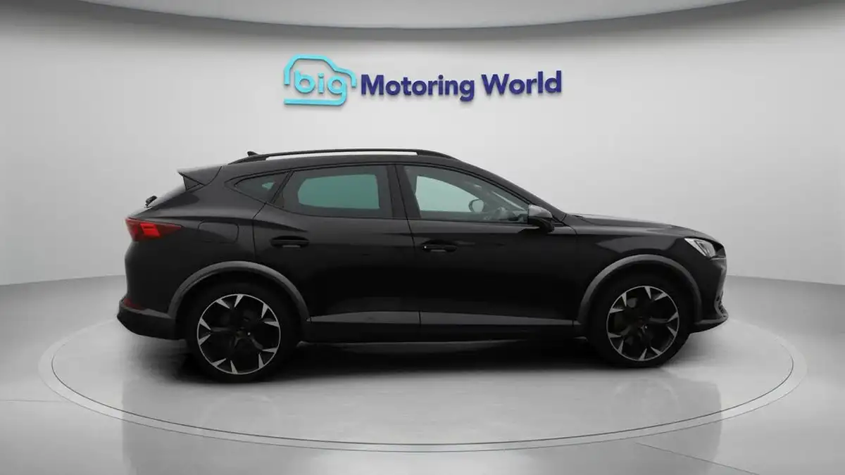 2021-cupra-formentor-14-e-hybrid-vz1-big-8