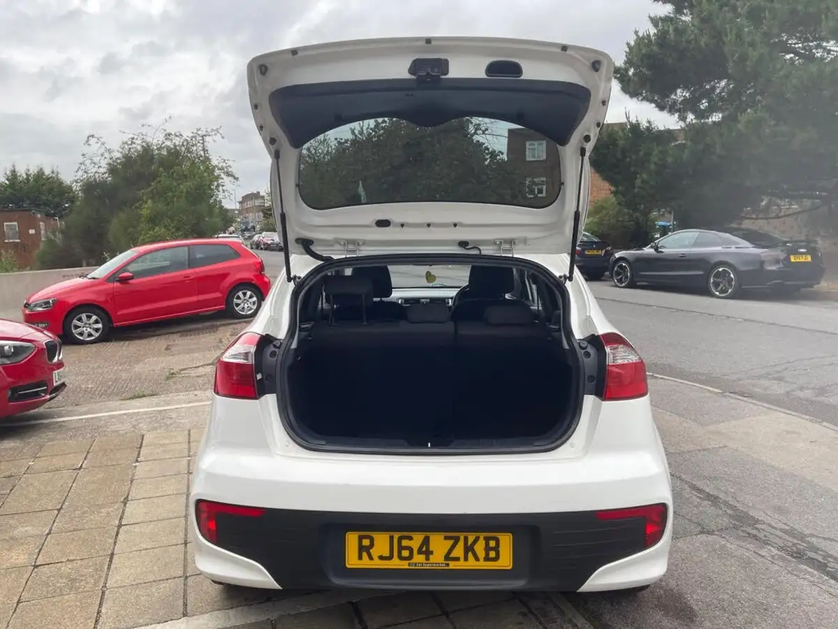 2015-kia-rio-125-1-air-big-11