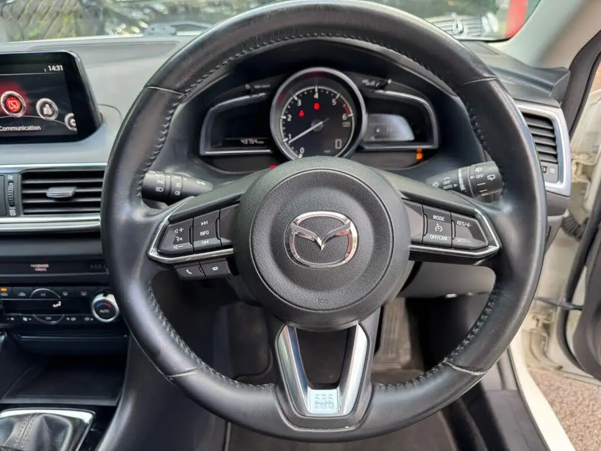 2017-mazda-mazda3-22td-sport-nav-hatchback-5d-big-33