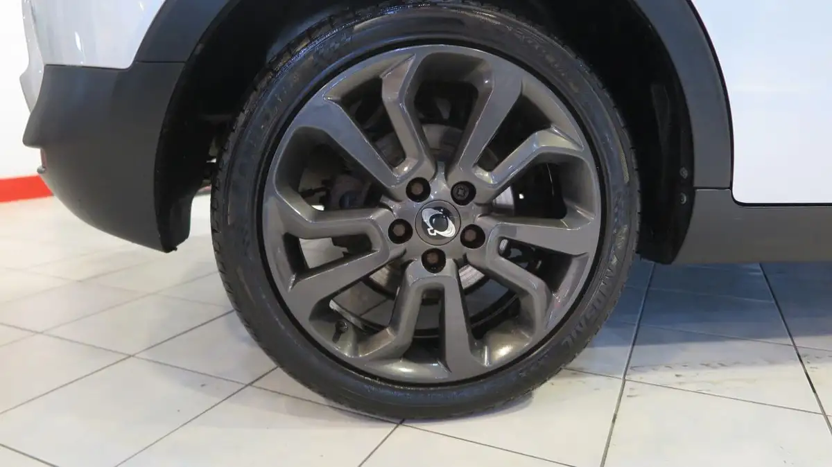 2016-kgm-ssangyong-tivoli-16td-elx-2wd-big-32