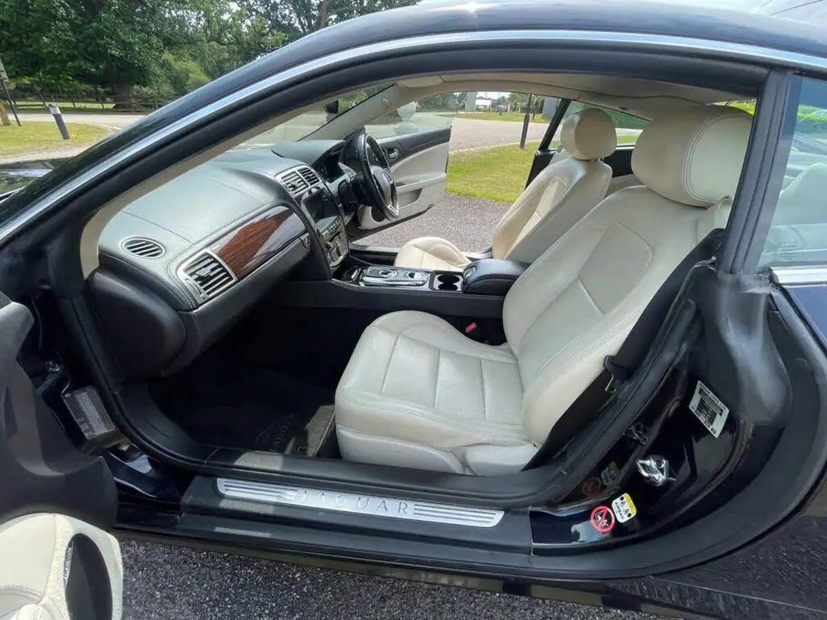 2012-jaguar-xk-50-portfolio-coupe-auto-big-18