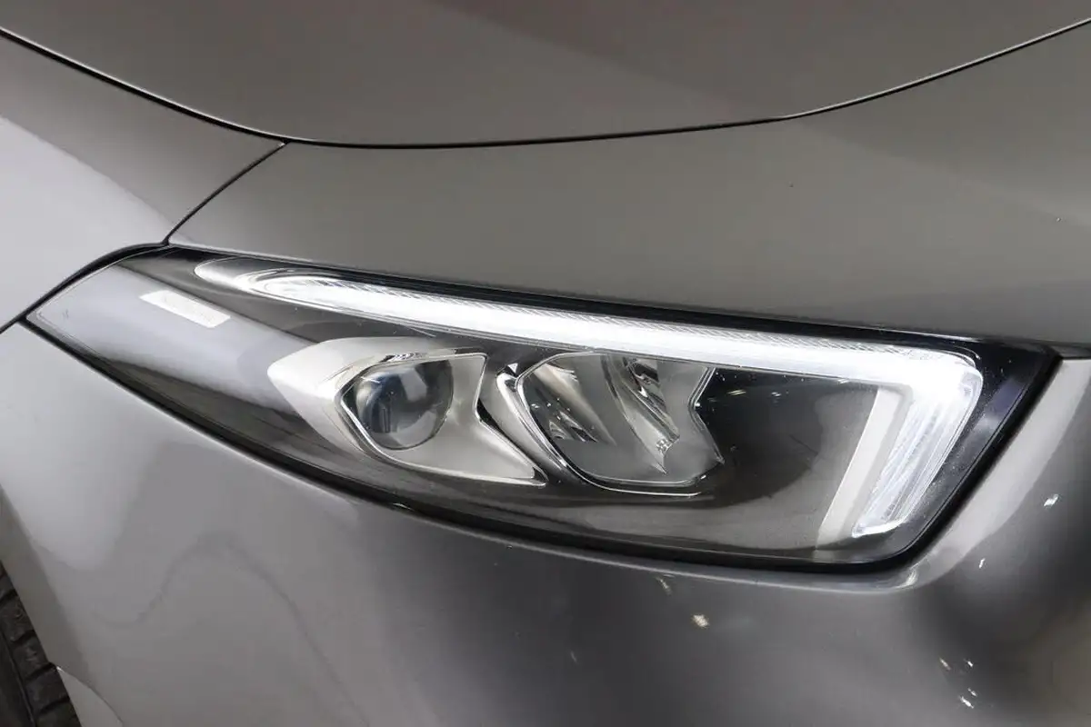 2021-mercedes-benz-a-class-13-a180-amg-line-hatchback-5d-7g-dct-big-8
