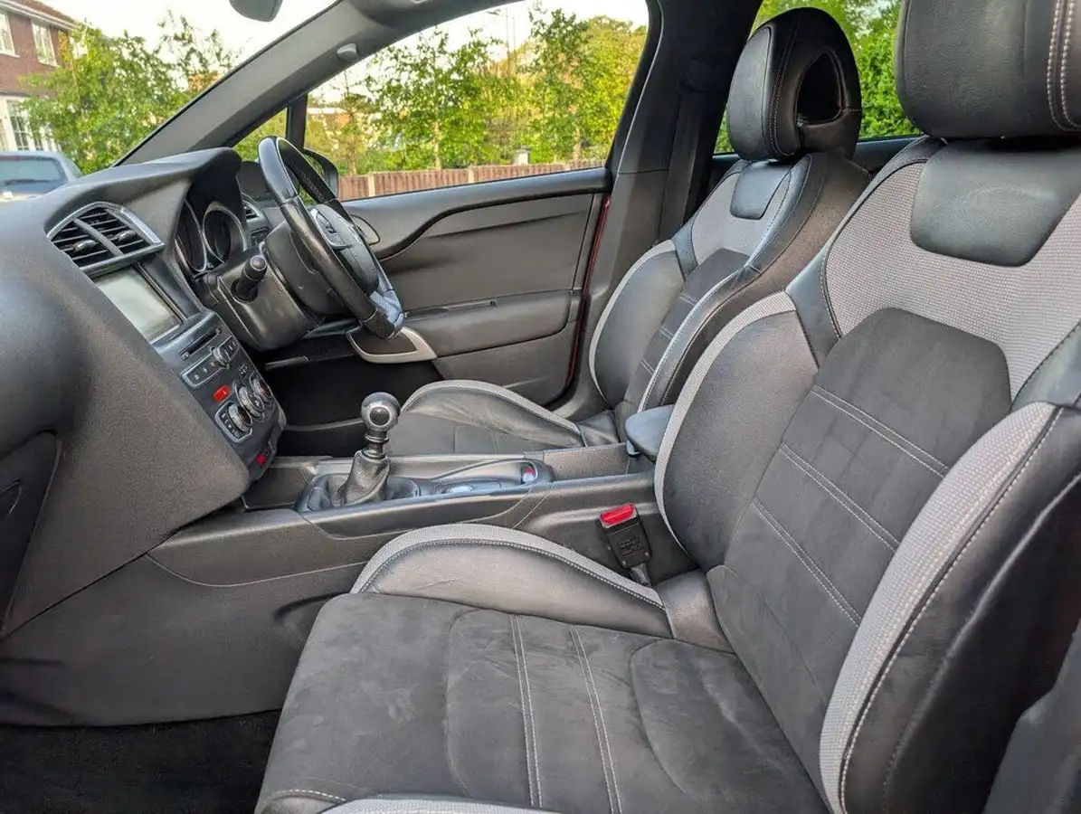 2017-ds-ds-4-16bluehdi-crossback-big-39