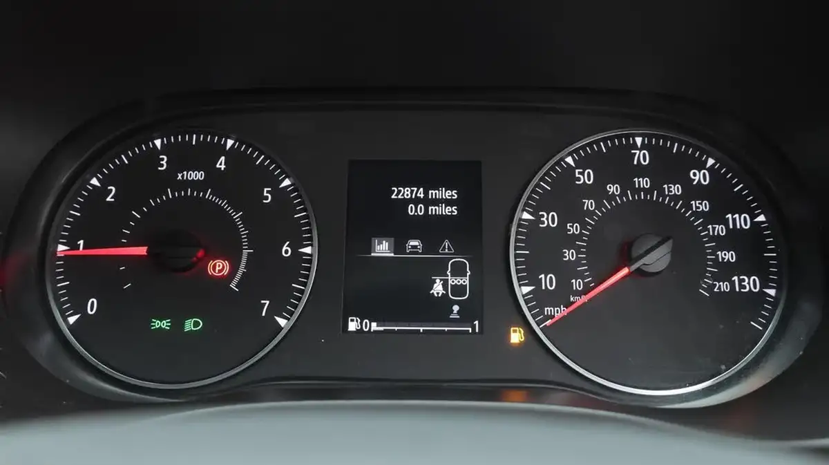2022-dacia-sandero-stepway-10-tce-prestige-100bhp-bi-fuel-big-10