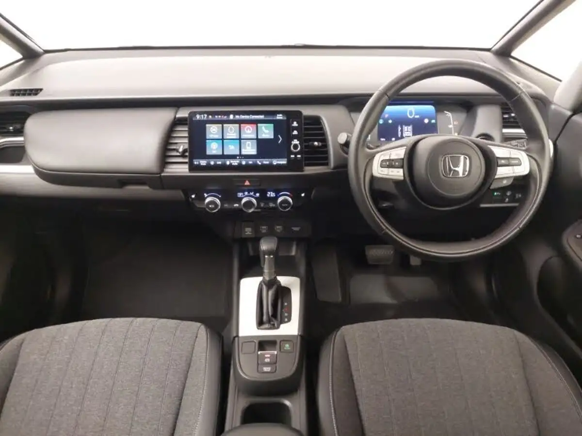 2021-honda-jazz-15-i-mmd-ex-107ps-big-2