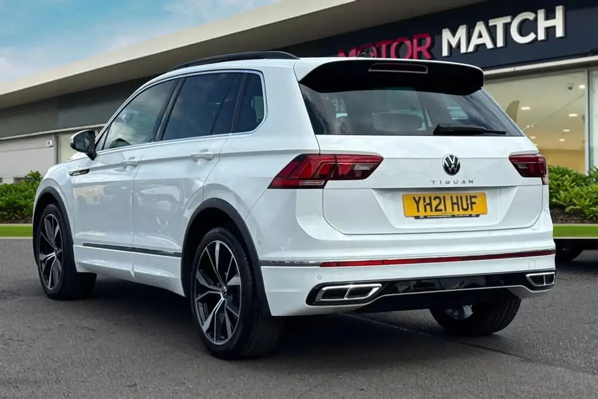2021-volkswagen-tiguan-15-tsi-r-line-big-1