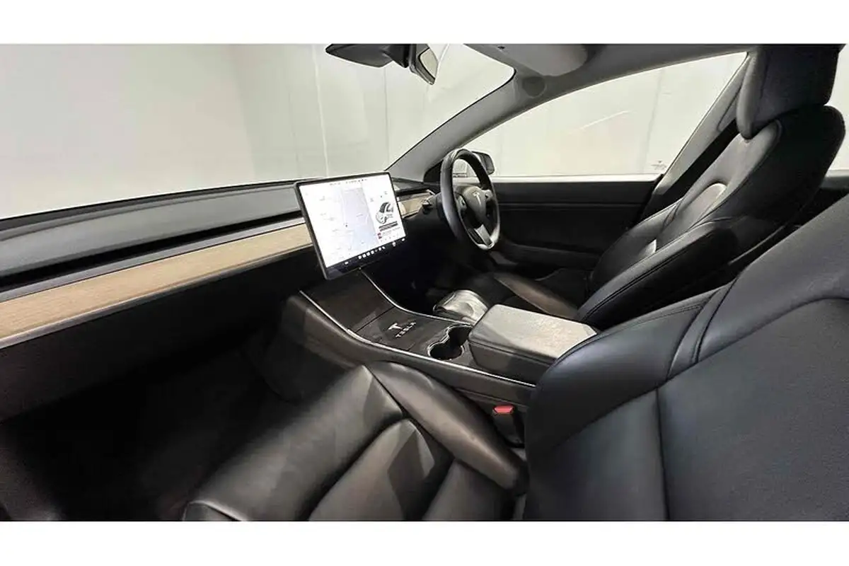 2020-tesla-model-3-e-standard-plus-big-22