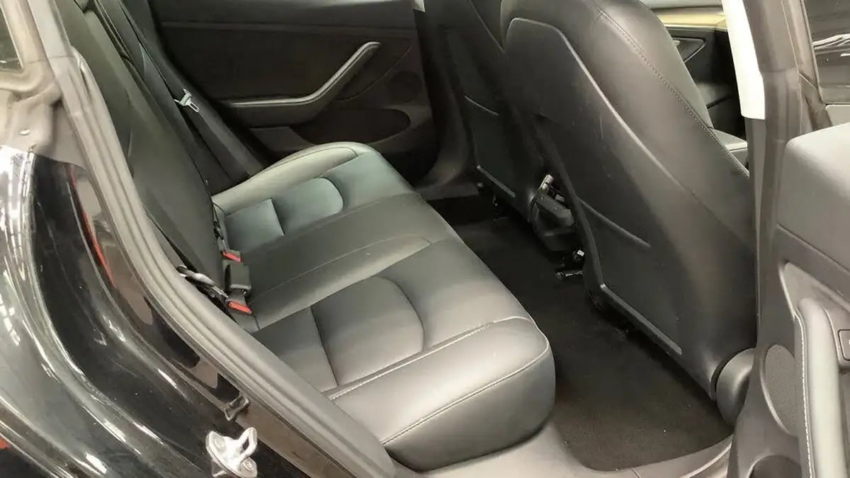 2021-tesla-model-3-e-long-range-4x4-big-14