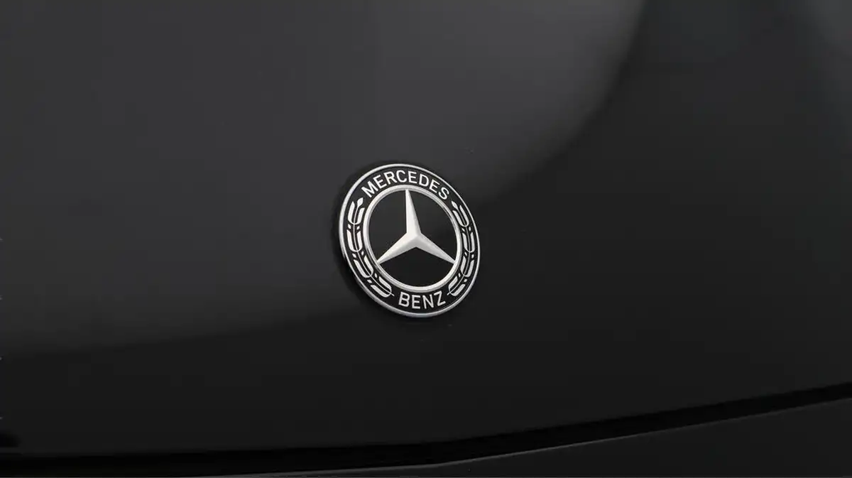 2020-mercedes-benz-e-class-20-e300-amg-line-premiumss-coupe-big-21